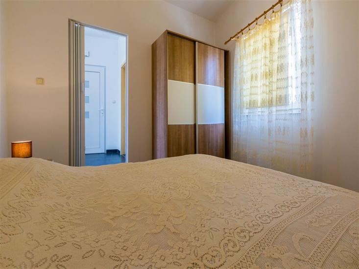 Apartment A4, for 4 persons