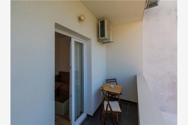 Apartment A4, for 4 persons