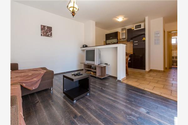 Apartment A5, for 4 persons