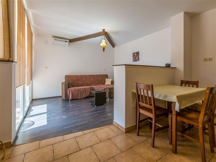 Apartment A5, for 4 persons