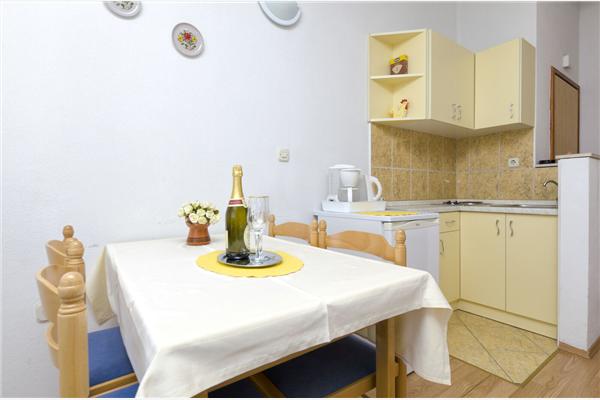 Apartment A2, for 4 persons
