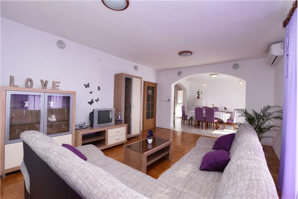 Apartment A1, for 4 persons