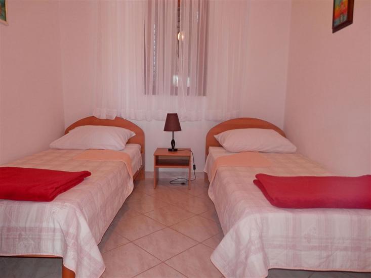 Apartment A1, for 6 persons