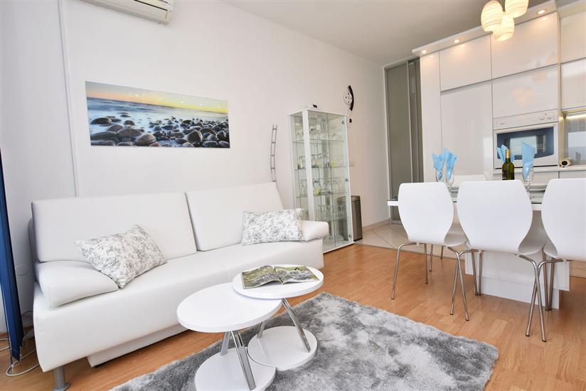 Apartment A1, for 6 persons