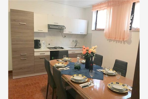 Apartment A1, for 6 persons
