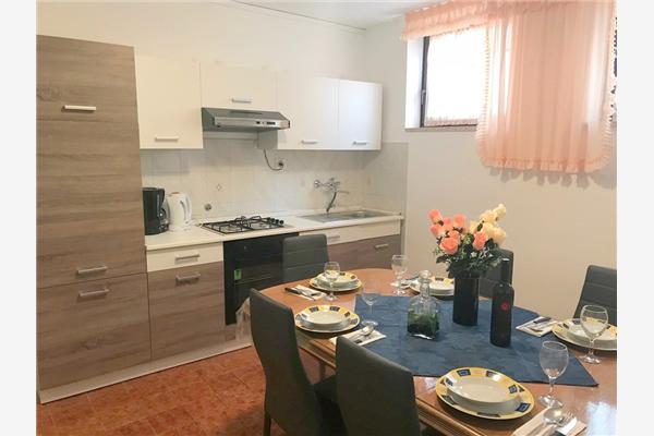 Apartment A1, for 6 persons