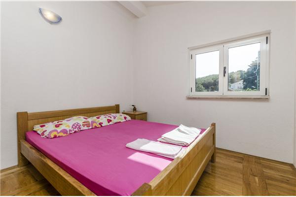 Apartment A7, for 6 persons