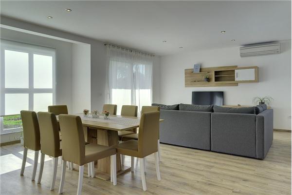 House K1, for 8 persons