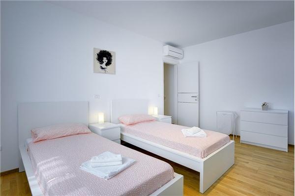 Apartment A1, for 6 persons