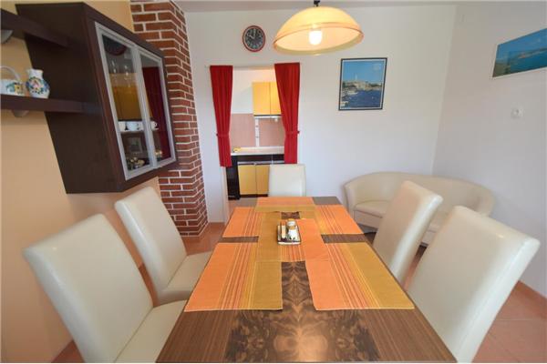 Apartment A1, for 6 persons
