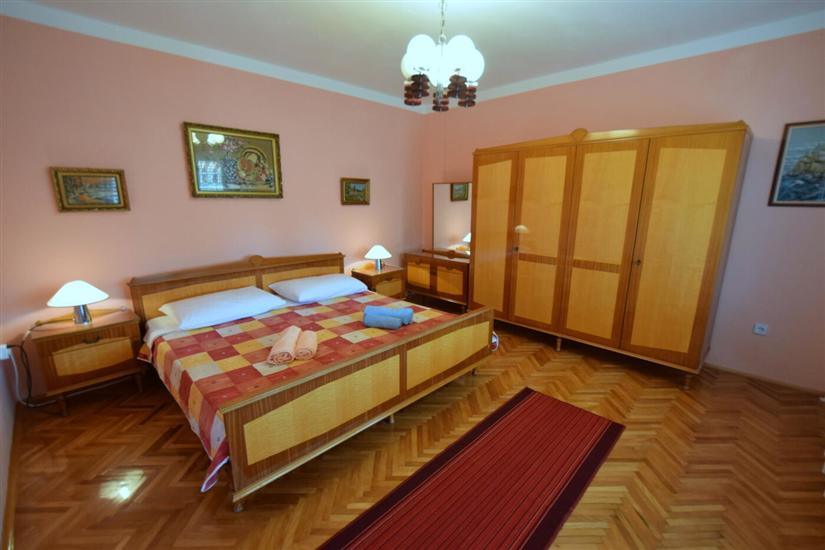 Apartment A1, for 6 persons
