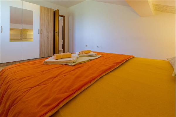 Apartment A1, for 7 persons