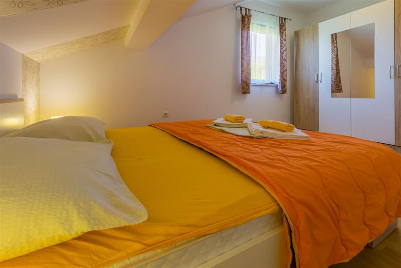 Apartment A1, for 7 persons