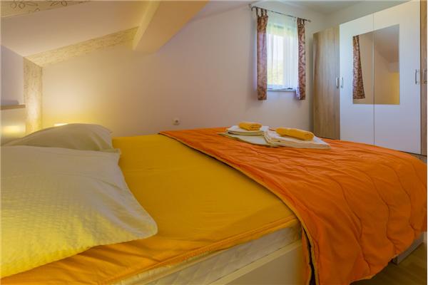 Apartment A1, for 7 persons