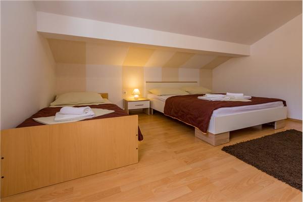 Apartment A1, for 7 persons