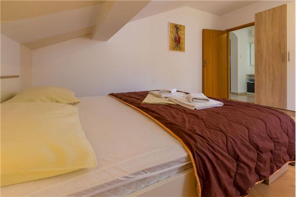 Apartment A1, for 7 persons