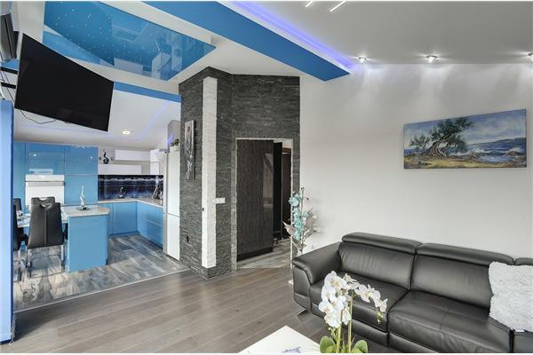 House K1, for 10 persons