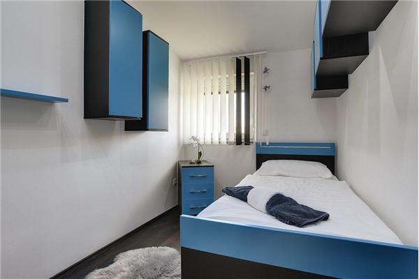 House K1, for 10 persons