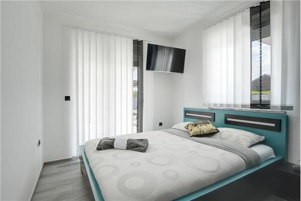 House K1, for 10 persons