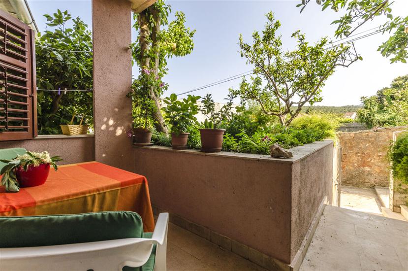 Room S1, for 2 persons