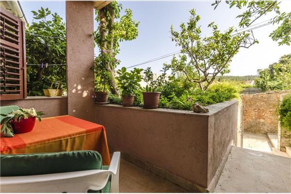 Room S1, for 2 persons