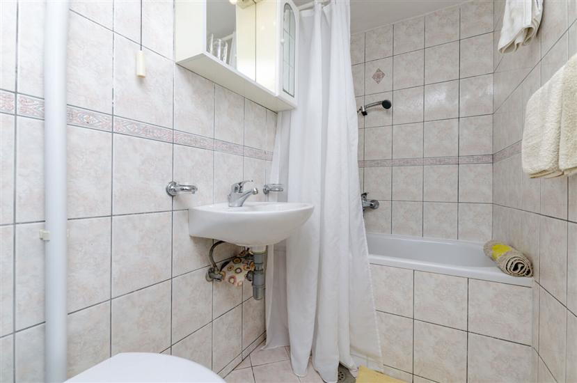 Room S1, for 2 persons