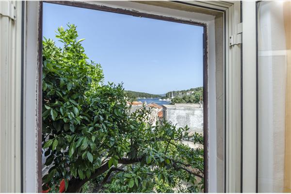 Room S2, for 2 persons