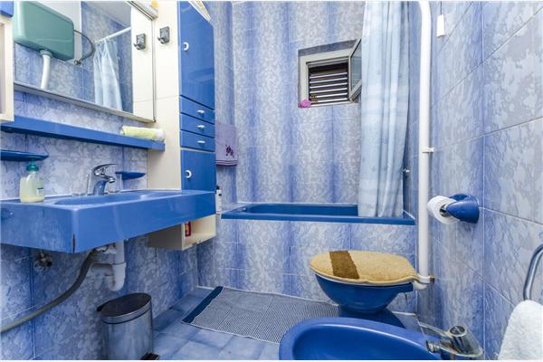 Room S2, for 2 persons