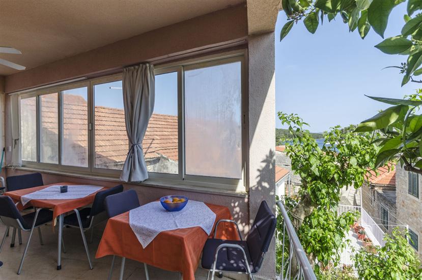 Room S2, for 2 persons