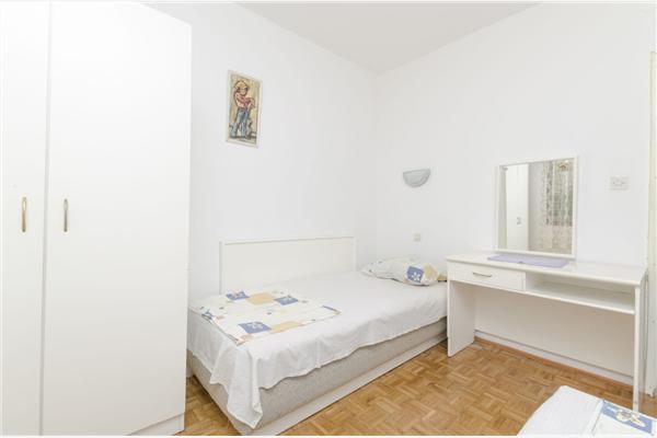 Apartment A2, for 4 persons