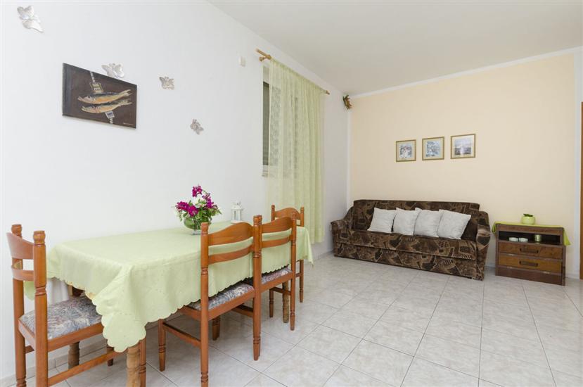 Apartment A2, for 4 persons