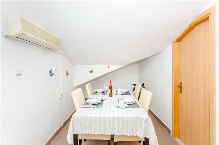 Apartment A3, for 4 persons