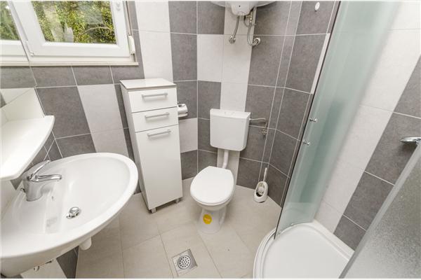 Apartment A2, for 6 persons