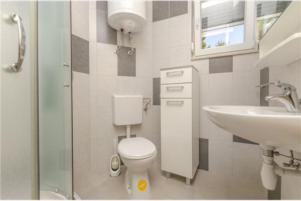 Apartment A2, for 6 persons