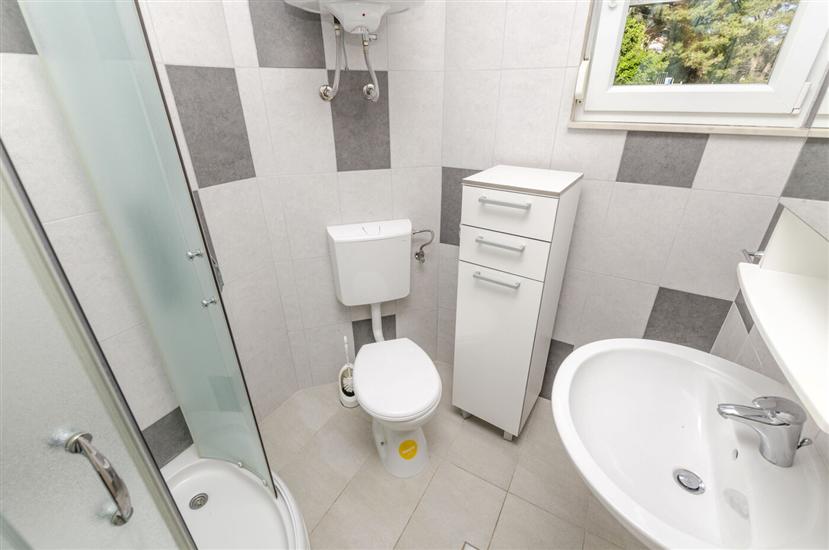 Apartment A2, for 6 persons