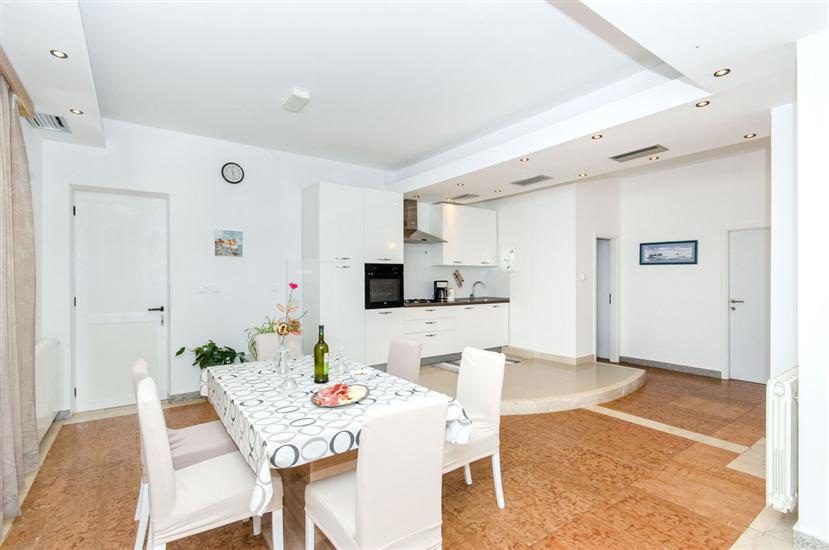 Dům K1, pro 8 osoby