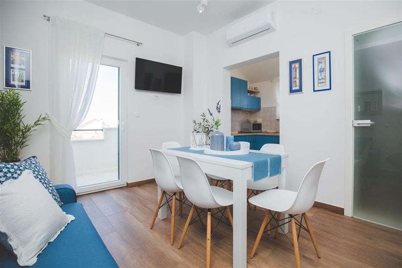 Apartment A2, for 3 persons