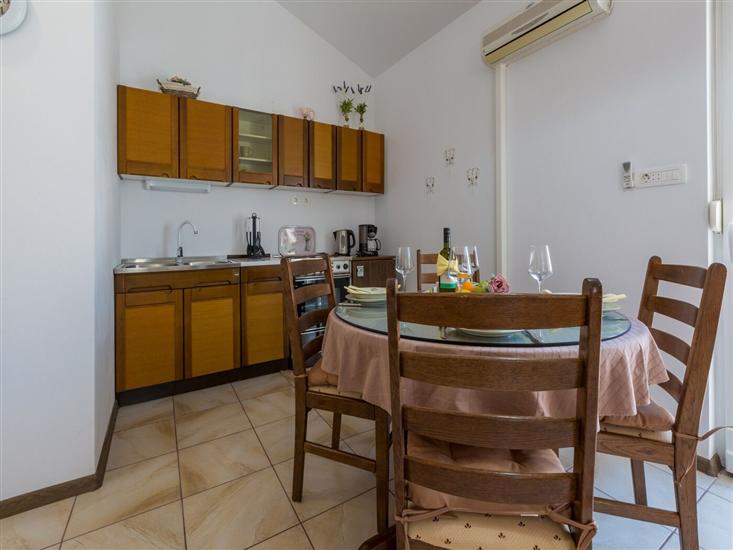 Apartment A1, for 4 persons