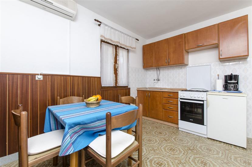Apartment A1, for 4 persons