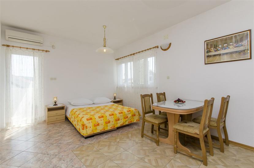 Apartment A1, for 2 persons