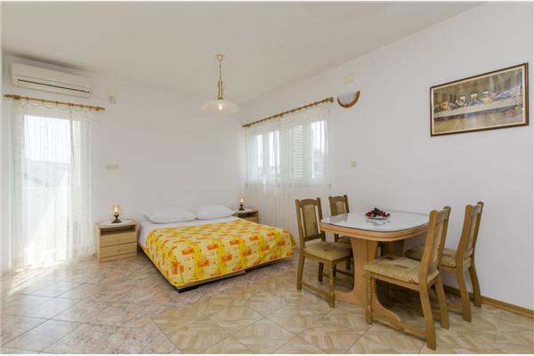 Apartment A1, for 2 persons