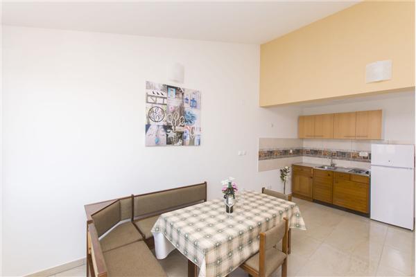 Apartment A4, for 4 persons