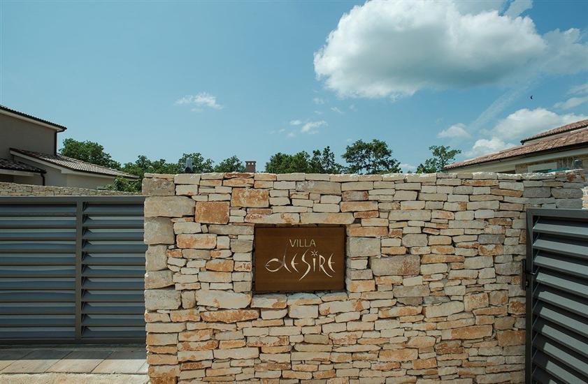 Villa Desire