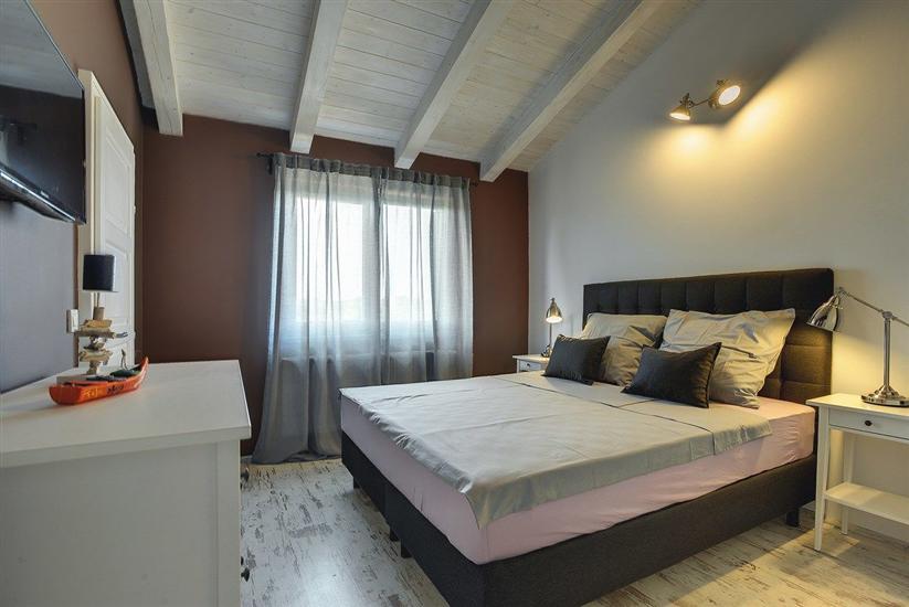 House K1, for 10 persons