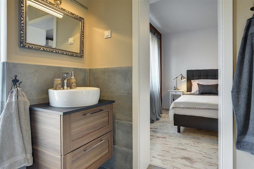 House K1, for 10 persons