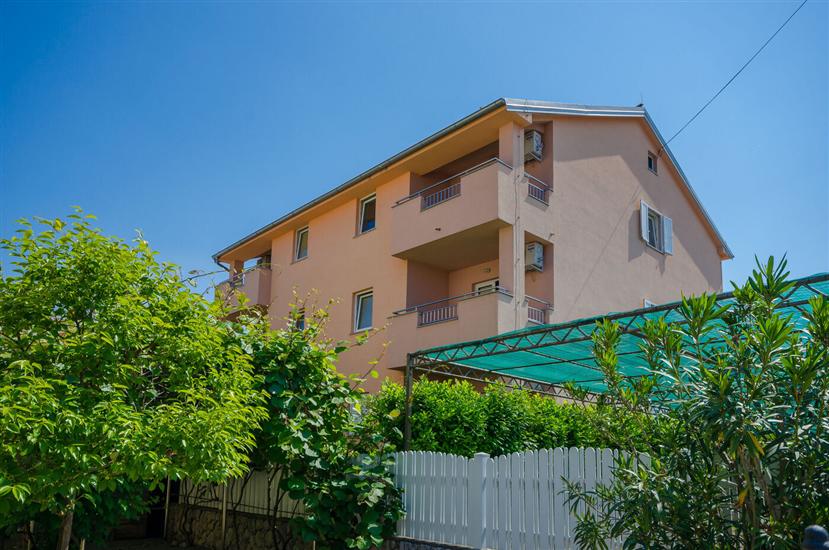 Apartmani DUNJA