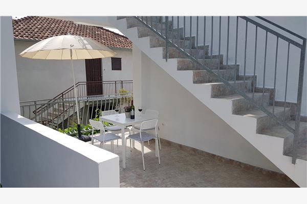 Apartment A1, for 4 persons