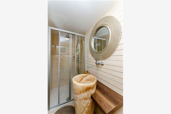 House K1, for 8 persons