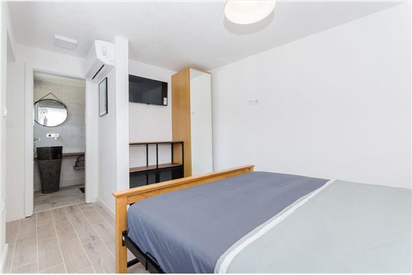 House K1, for 8 persons