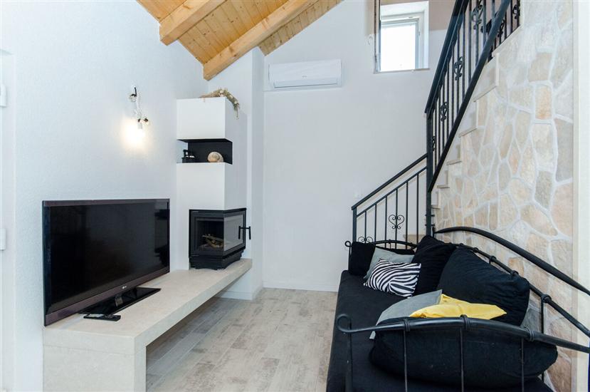 House K1, for 8 persons